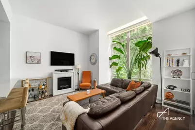 130 W 19th Street #THD, New York City, NY 10011 - Photo 2