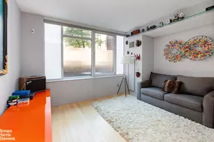350 W 53rd St, New York City, NY 10019 - Photo 8