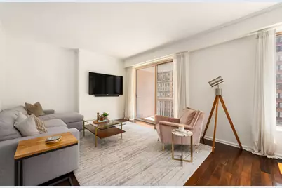 200 E 69th Street #7L, New York City, NY 10021 - Photo 2
