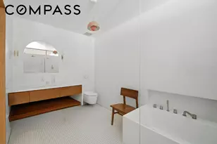 304 Clinton Ave, New York City, NY 11205 - Photo 14