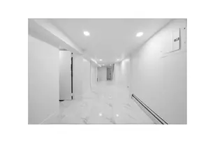 916 Clarence Ave, New York City, NY 10465 - Photo 18