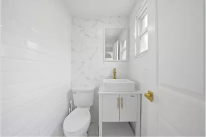 916 Clarence Avenue, New York City, NY 10465 - Photo 12