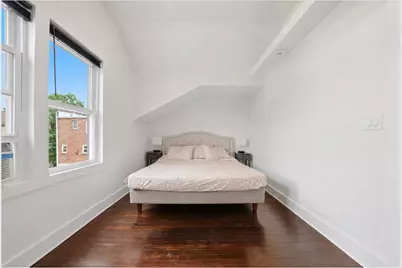 916 Clarence Avenue, New York City, NY 10465 - Photo 16