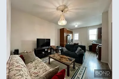 32-11 38th Avenue #TWNH, Long Island City, NY 11101 - Photo 2