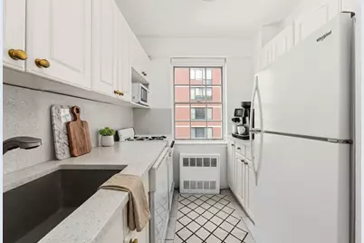 240 E 55th Street #10G, New York City, NY 10022 - Photo 4