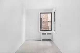 1701 Albemarle Rd, New York City, NY 11226 - Photo 12
