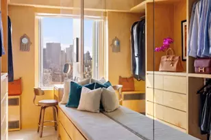 900 Park Ave, New York, NY 10075 - Photo 10