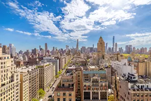 900 Park Ave, New York City, NY 10075 - Photo 2