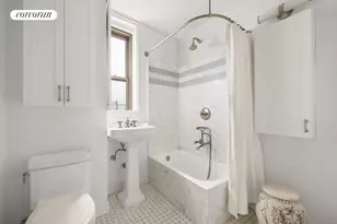 136 Waverly Pl, New York, NY 10014 - Photo 10