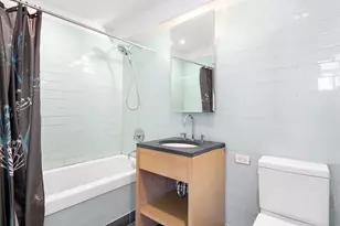 310 W 52nd St, New York City, NY 10019 - Photo 4