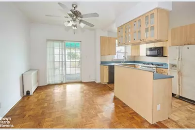 61-57 77th Place, New York City, NY 11379 - Photo 4