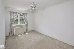 61-57 77th Pl, New York City, NY 11379 - Photo 6