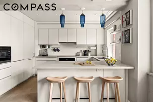 165 E 72nd St, New York City, NY 10021 - Photo 4