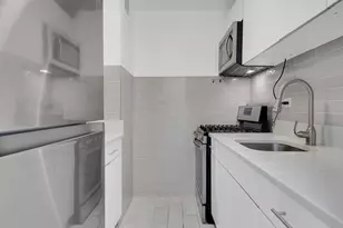 185 W End Ave, New York City, NY 10023 - Photo 4