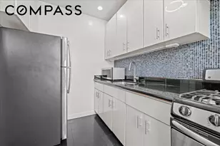 1710 Carroll St, New York City, NY 11213 - Photo 4