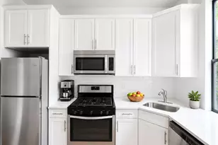 100 W 86th St, New York, NY 10024 - Photo 1