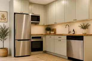 137 Nevins St, New York City, NY 11217 - Photo 4