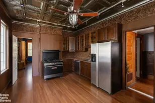 558 E 23rd St, New York City, NY 11210 - Photo 8
