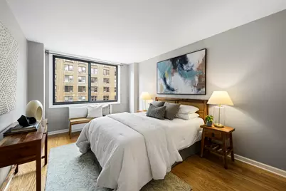 2025 Broadway #12D, New York City, NY 10023 - Photo 4