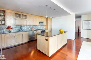 333 Rector Pl, New York City, NY 10280 - Photo 6