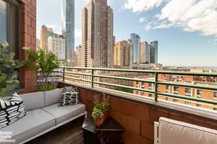 333 Rector Pl, New York City, NY 10280 - Photo 10
