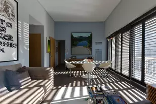200 E 69th St, New York City, NY 10021 - Photo 2