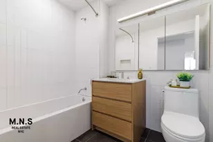 540 Waverly Ave, New York City, NY 11238 - Photo 18