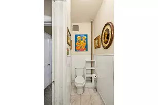 511 Argyle Rd, New York City, NY 11218 - Photo 16