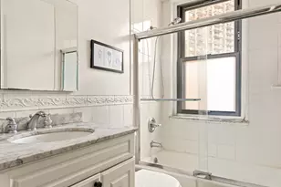 2025 Broadway, New York City, NY 10023 - Photo 10