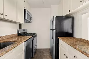 2025 Broadway, New York City, NY 10023 - Photo 8