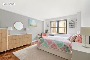 399 E 72nd St, New York City, NY 10021 - Photo 4