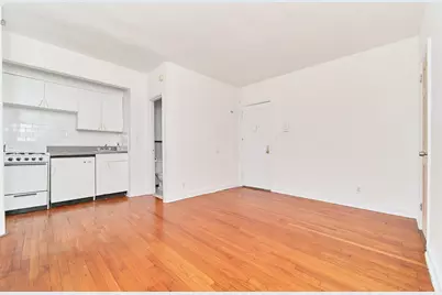 400 W 45th Street #2B, New York City, NY 10036 - Photo 4