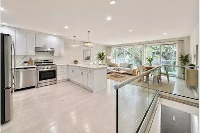 19-25 22nd Road #2, New York City, NY 11105 - Photo 2