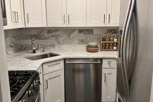 310 Lenox Rd, New York City, NY 11226 - Photo 4
