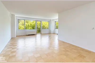 80 Central Park W #6B, New York City, NY 10023 - Photo 2
