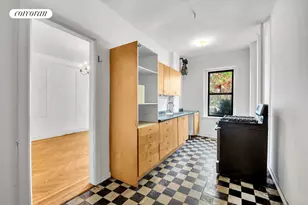 880 W 181st St, New York City, NY 10033 - Photo 4