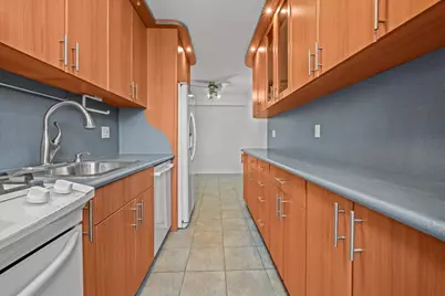 2626 Homecrest Avenue #6T, New York City, NY 11235 - Photo 10