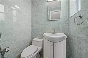 2626 Homecrest Ave, New York City, NY 11235 - Photo 20