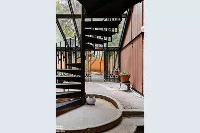 29 Grove Street, New York City, NY 10014 - Photo 10