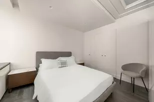 303 Park Ave, New York City, NY 10017 - Photo 4