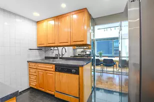 340 E 64th St, New York City, NY 10065 - Photo 10