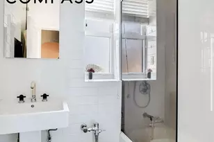 357 W 55th St, New York, NY 10019 - Photo 6