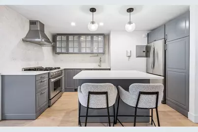 201 E 21st Street #11R, New York City, NY 10010 - Photo 2