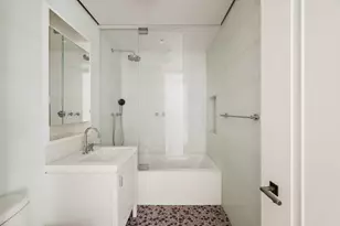 1016 5th Ave, New York City, NY 10028 - Photo 20