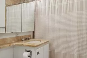 170 E 87th St, New York City, NY 10128 - Photo 4
