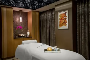 160 Central Park S, New York City, NY 10019 - Photo 18