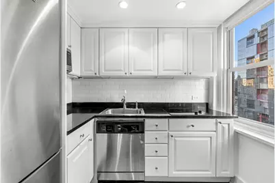 160 Central Park S #2811, New York, NY 10019 - Photo 8