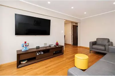 711 Montauk Court #2H, New York City, NY 11235 - Photo 4