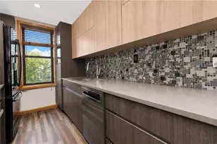 711 Montauk Ct, New York City, NY 11235 - Photo 10