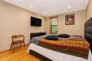 711 Montauk Ct, New York City, NY 11235 - Photo 16